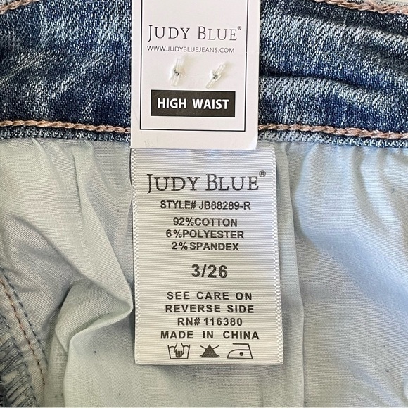 NWT Judy Blue High Waist Slim Bootcut Slit Hem Jean Light Wash 3 / 26 - Picture 13 of 14